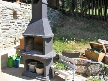 Chalupa a baz�n - Dolomitov� jeskyn� - �elezn� Brod