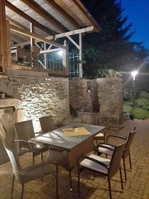 Chalupa a baz�n - Dolomitov� jeskyn� - �elezn� Brod