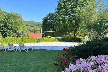 Chalupa s baz�nem - dovolen� a oslavy - �esk� r�j