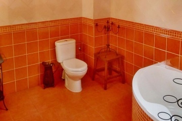 Chata s baz�nem - hrad Pecka - Valdov - �esk� r�j