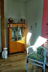 Chata s baz�nem - hrad Pecka - Valdov - �esk� r�j