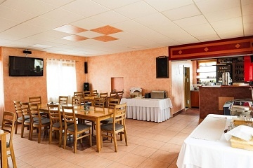 Chalupa wellness a baz�n - hrad Kost - �esk� r�j