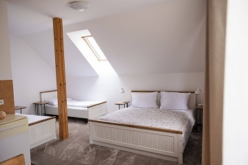 Chalupa wellness a baz�n - hrad Kost - �esk� r�j