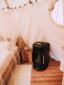 Glamping Teepee pro dva - hrad Kumburk - �esk� r�j