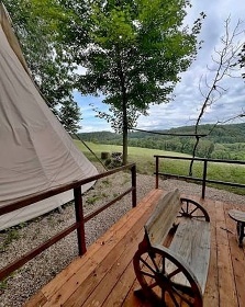 Glamping Teepee pro dva - hrad Kumburk - �esk� r�j