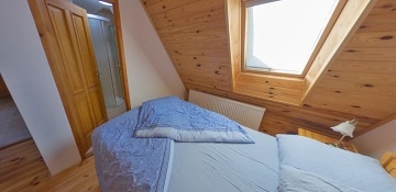 Chalupa �esk� r�j - Hrad Vald�tejn - Hrub� Sk�la