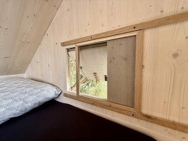 Glamping v korun� stromu - hrad Orl�k - Vyso�ina