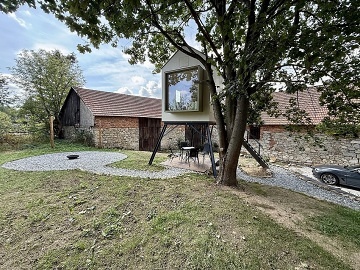Glamping v korun� stromu - hrad Orl�k - Vyso�ina