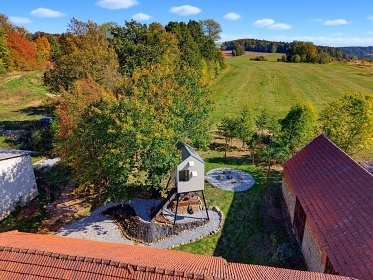 Glamping v korun� stromu - hrad Orl�k - Vyso�ina