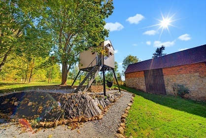 Glamping v korun� stromu - hrad Orl�k - Vyso�ina