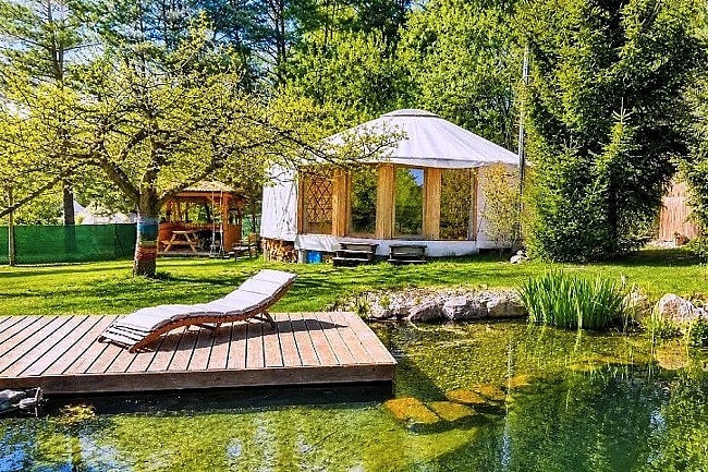 Glamping sauna a koupací jezírko - Zvičina - Pecka