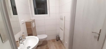 Chalupa baz�n a koupac� sud - Trutnov - Podkrkono��