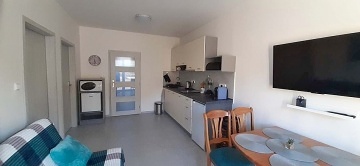 Chalupa baz�n a koupac� sud - Trutnov - Podkrkono��