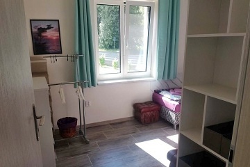 Chalupa baz�n a koupac� sud - Trutnov - Podkrkono��