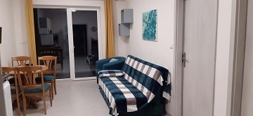 Rodinn� chata - baz�n a koupac� sud - Podkrkono��