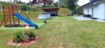 Chalupa baz�n a koupac� sud - Trutnov - Podkrkono��