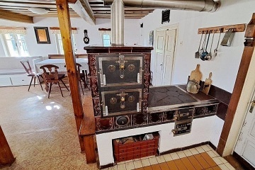 Chalupa pod vrchem �al� - Benecko - Krkono�e