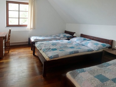Chalupa Vícemil - Červená Lhota - Jindř. Hradec
