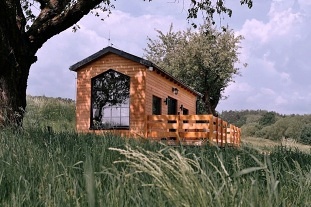 Glamping a koupací jezírko - Vodňany - jižní Čechy