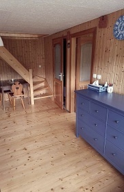 Chata a koupac� sud - hrad Land�tejn - �esk� Kanada