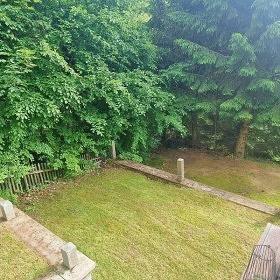 Chata a koupac� sud - hrad Land�tejn - �esk� Kanada