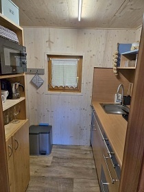 Chata a koupac� sud - hrad Land�tejn - �esk� Kanada