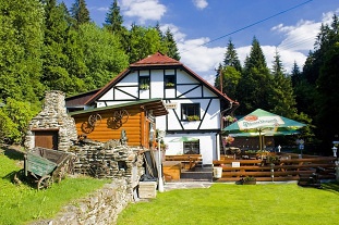 Nov� objekt: Horsk� chata pod �pi��kem - �ern� jezero - �umava