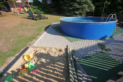 Chata s baz�nem Podlev�n - �esk� r�j a Krkono�e