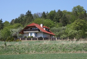 Pronjem chalupy - Stemenko - hrad Bouzov