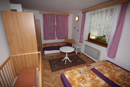 Chalupa Nové Město nad Metují - přehrada Rozkoš