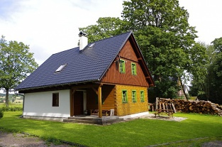 Nov objekt: Chalupa a kachlov kamna s pec - Orlick hory 8C-054