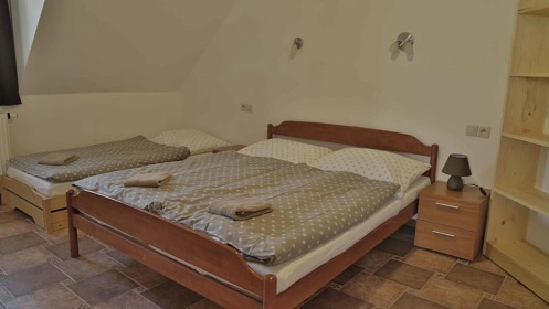 Rodinný penzion - u lesa s bazénem - Ramzová