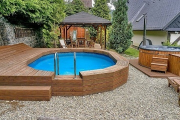 Rodinný penzion - u lesa s bazénem - Ramzová