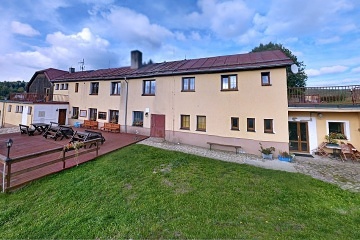 Penzion s venkovnm baznem - Krun hory