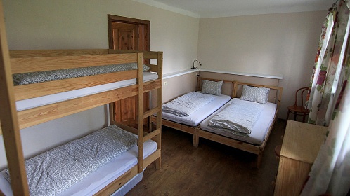 Penzion s venkovnm baznem - Krun hory