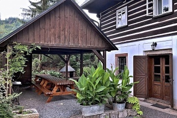 Roubenka s baznem - chalupa Podkrkono