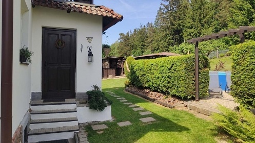 Chalupa wellness a bazn - esk les - Domalicko