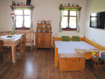 Chalupa terasa a bazn - Lzn Blohrad