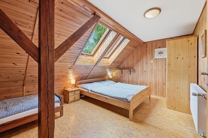 Poloroubenka s baz�nem - De�tn� v Orlick�ch h.