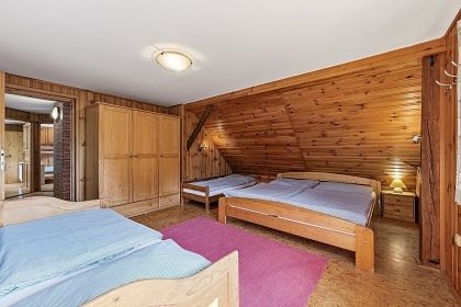 Poloroubenka s baz�nem - De�tn� v Orlick�ch h.