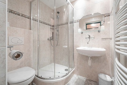 Wellness chalupa a vnitn bazn - Zdobnice