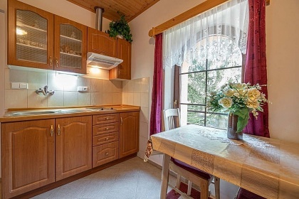 Wellness chalupa a vnitn bazn - Zdobnice