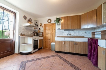 Wellness chalupa a vnitn bazn - Zdobnice