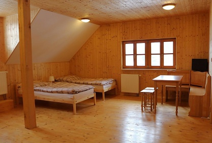 Chalupa na samot - ern Lada - Borov Lada