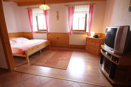 Chalupa Vyso�ina s baz�nem - Vyskytn� - K�eme�n�k