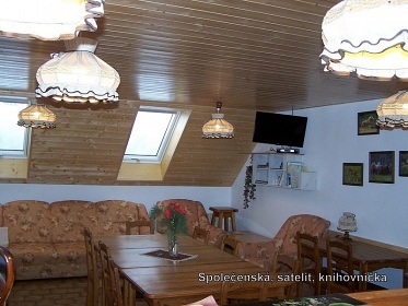 Chalupa s baz�nem - ko�sk� pastviny - Jizerky