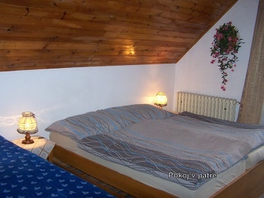 Chalupa s baz�nem - ko�sk� pastviny - Jizerky