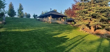 Chalupa s baz�nem a v��ivkou - Toulovcovy Ma�tale