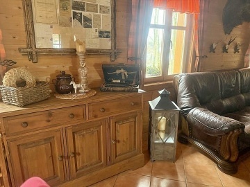 Chalupa s baz�nem a v��ivkou - Toulovcovy Ma�tale