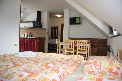 Chalupa esk Kanada - hrad Landtejn - Hrky